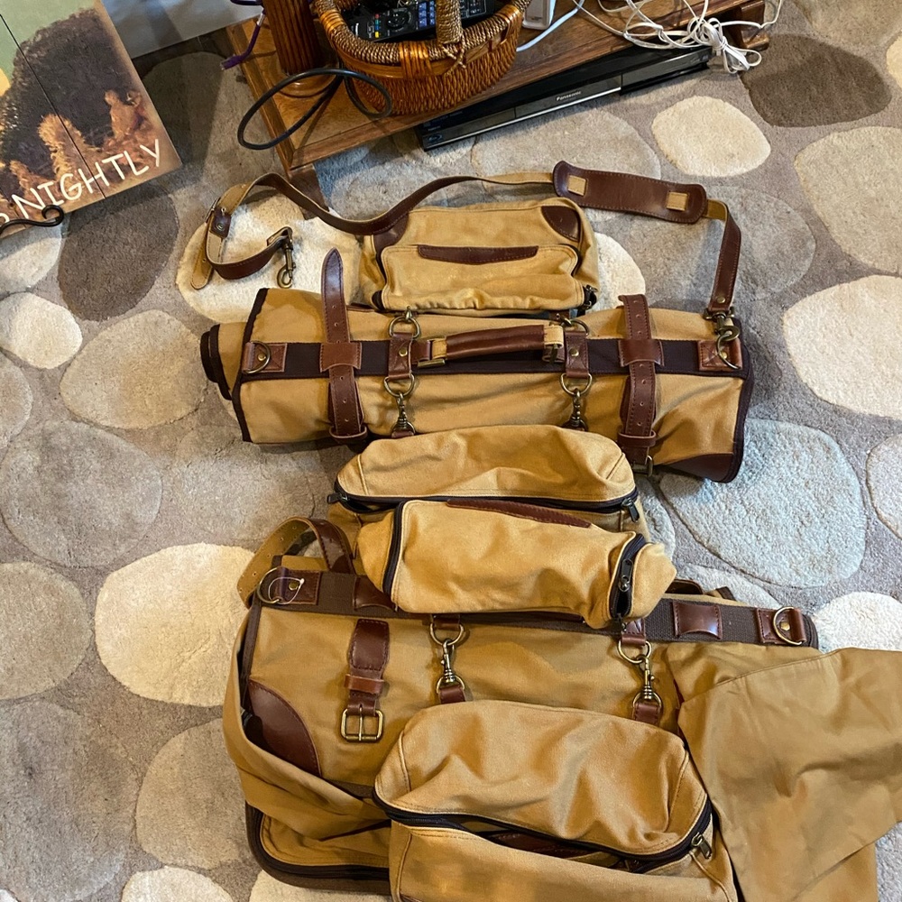 Travel garment bag